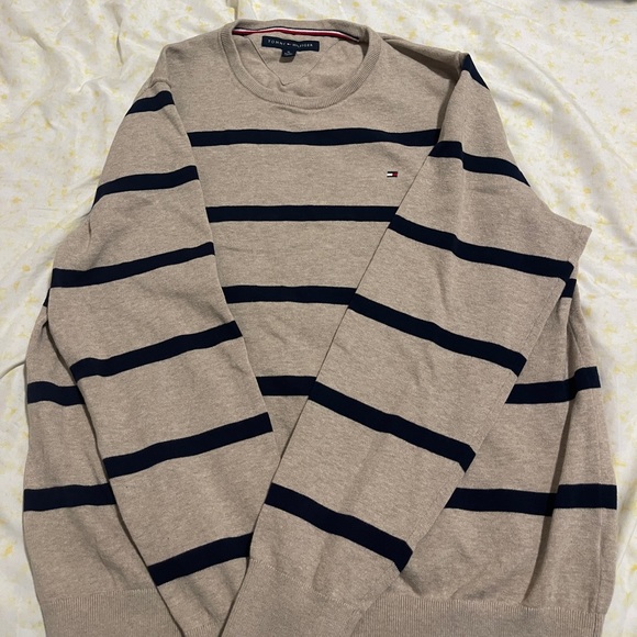Tommy Hilfiger crew neck - Picture 2 of 2